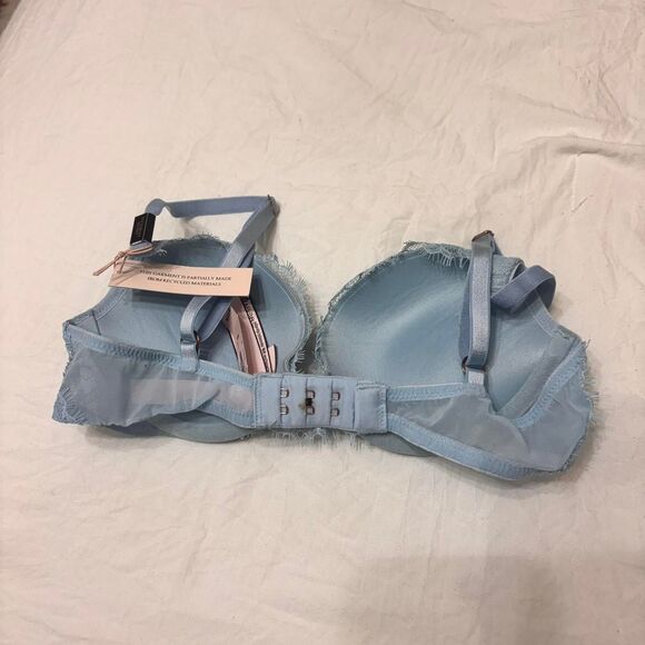 VICTORIA'S SERET Pastel Baby Blue Lace Small Women's Pushup Underwire A-Cup Bra - Picture 2 of 2